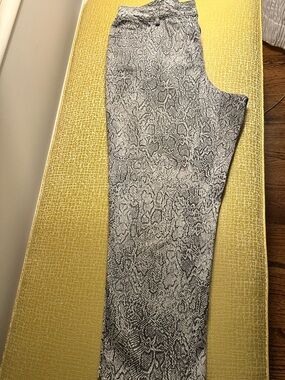 Ruby Rd. Women's Snake Print Capris in Gray and silver.